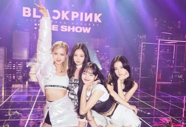 blackpink线上演唱会在哪看？