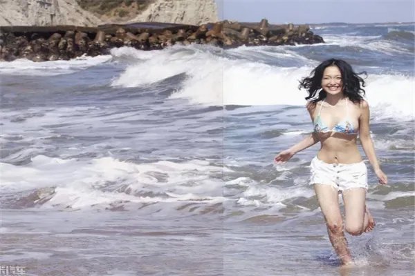 日本十大名模：宫泽理惠上榜，她热衷于慈善