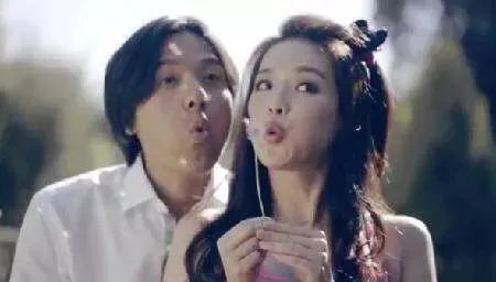 余文乐结婚了,作为粉丝你们怎么想?