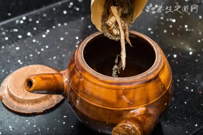 姜汁撞奶的做法