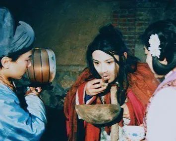 红楼梦甄士隐的一生都经历了哪些事情?有多悲惨?