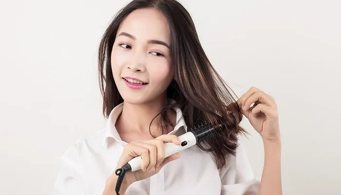 如何使用卷发棒 怎么正确使用卷发棒