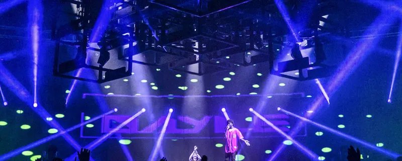 你知不知道思念一个人的滋味是什么歌 歌词你知不知道思念一个人的滋味是什么歌