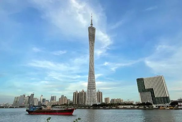 中国十大最高建筑排名 广州塔上榜，第一位于上海市