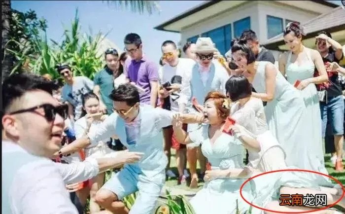 包贝尔婚礼上柳岩遭作秀谩骂 包贝尔婚礼柳岩做了什么