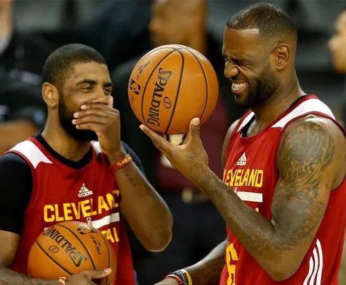 欧文和詹姆斯先后取关对方，发生了什么事让他们互相取关？