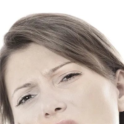 口唇疱疹是由什么引起的?