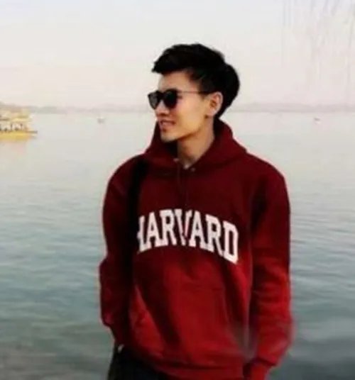 北大最帅证件照走红 明星证件照素颜曝光