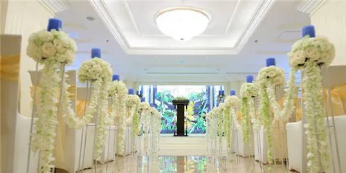 教堂婚礼流程     如何布置教堂婚礼