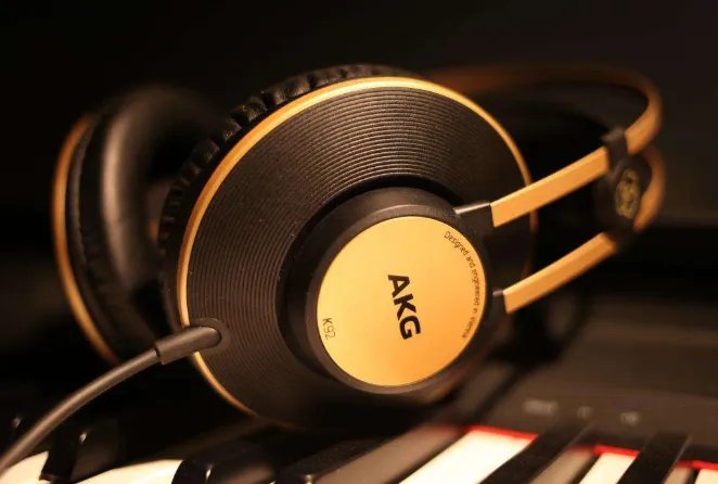 全球四大耳机品牌排行榜 森海塞尔最受欢迎,AKG最为专业