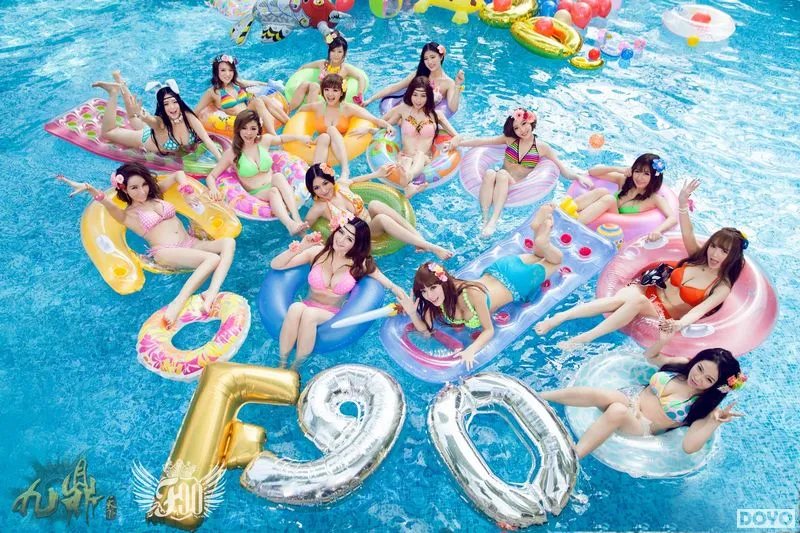 女神嫩模校花汇聚 F90巨乳天团