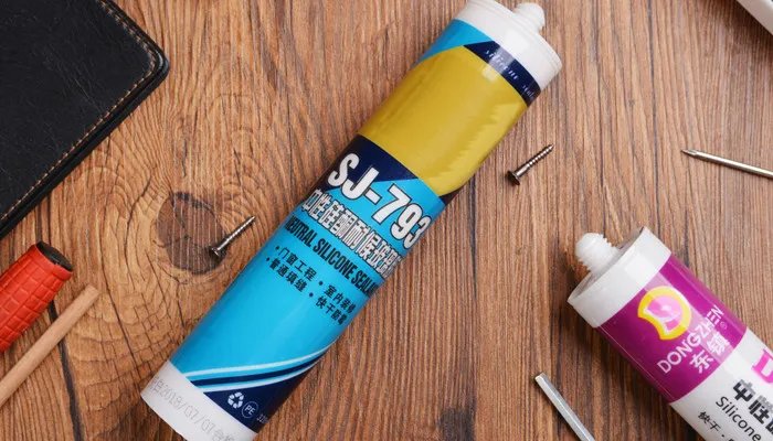 玻璃胶用什么清洗 玻璃胶是用什么清洗