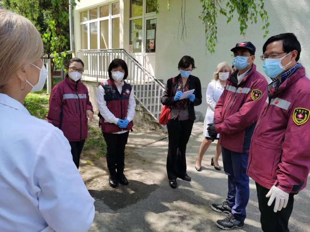 “白衣外交官”回家了!中山一院援塞尔维亚抗疫医疗专家顺利返院