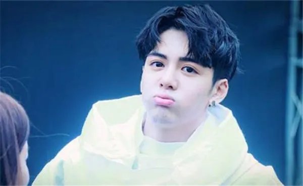 曾舜晞家世遭扒是富二代吗爸爸是谁 曾舜晞是几国混血祖籍是哪里