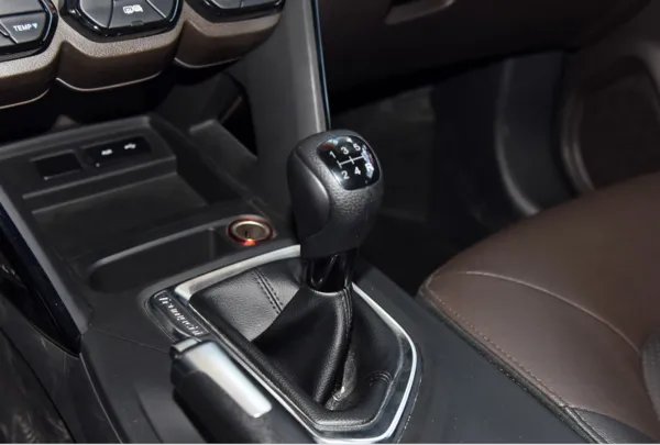 离合踏板是干什么的