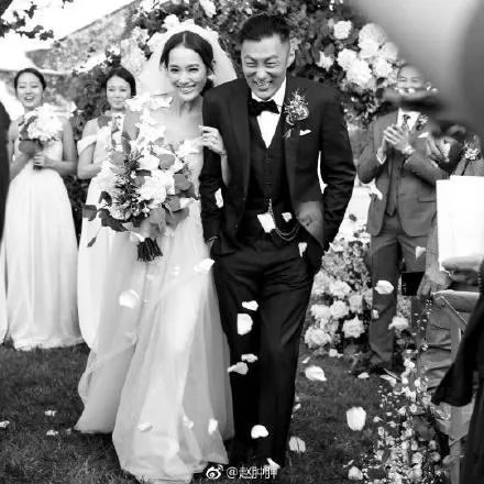 余文乐结婚了,作为粉丝你们怎么想?