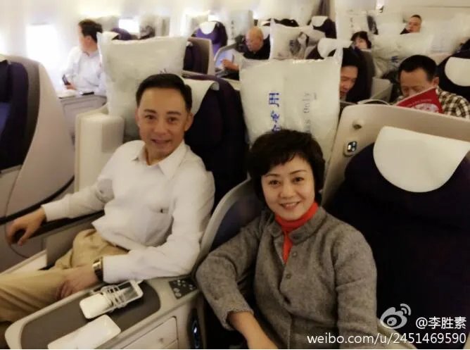 京剧演员李胜素的老公是谁 她为什么叫素团、李漂亮