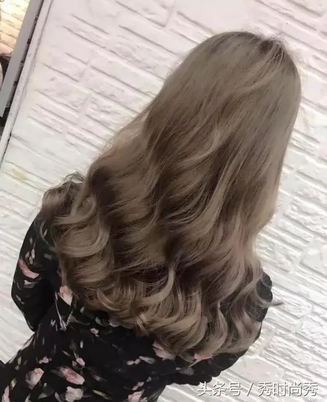 什么样的长卷发好看?