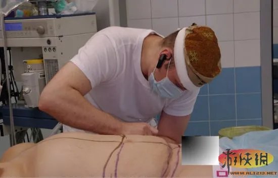 实拍恐怖整形吸脂手术全过程　胆小者慎入！