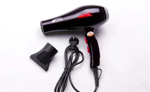 吹风机功率一般多大