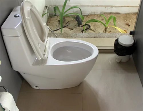 马桶底部漏水是怎么回事