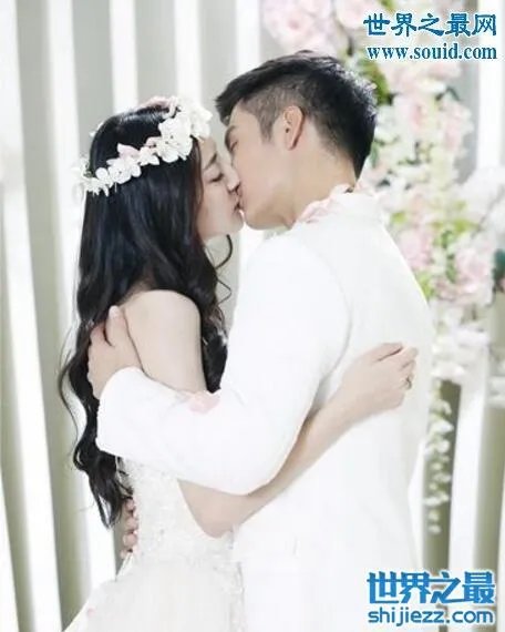 迪丽热巴的脱身照片曝光，真是太有料了(起码有个D) 