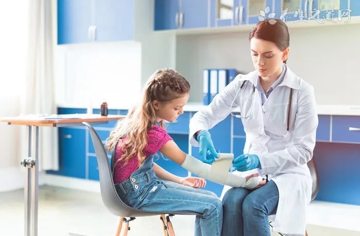 游泳耳朵进水怎么办