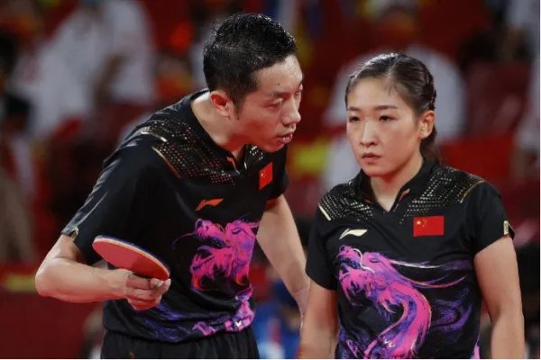东京奥运会乒乓球混双决赛,裁判做了什么引发我国不满?