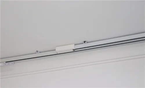 窗帘轨道怎么安装