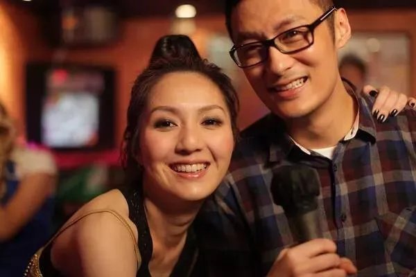 余文乐结婚了,作为粉丝你们怎么想?