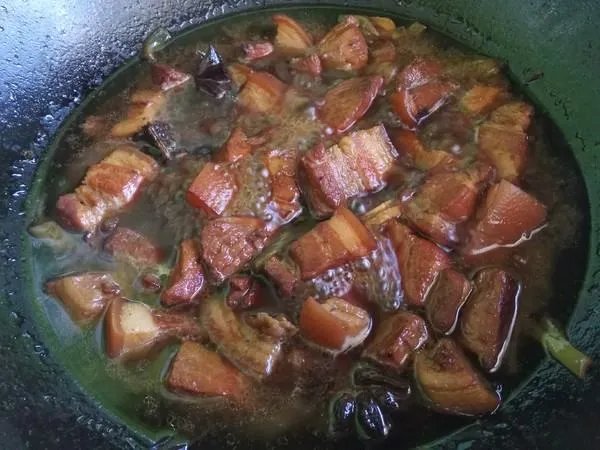 红烧肉怎样做才好吃肥而不腻