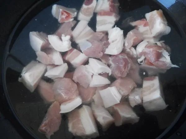 红烧肉怎样做才好吃肥而不腻