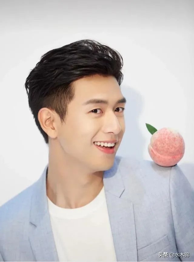 有多少人为了李现开微博？