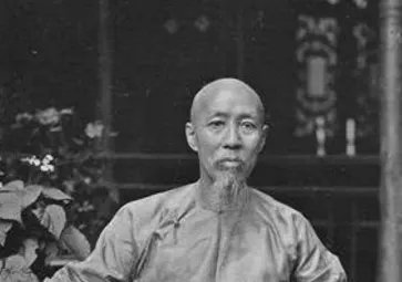 和珅竟然长这样，清朝老照片流出