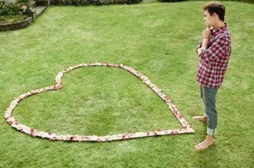 求爱的话怎么说  表达爱情的句子大全