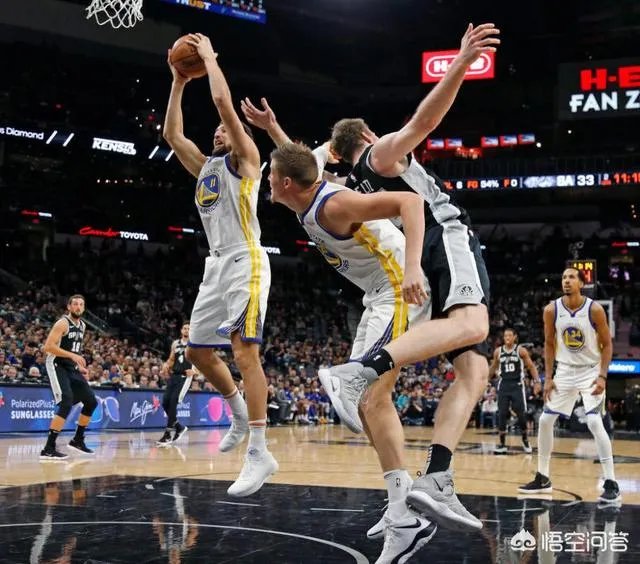 勇士92-104马刺惨遭三连败,你怎么看?