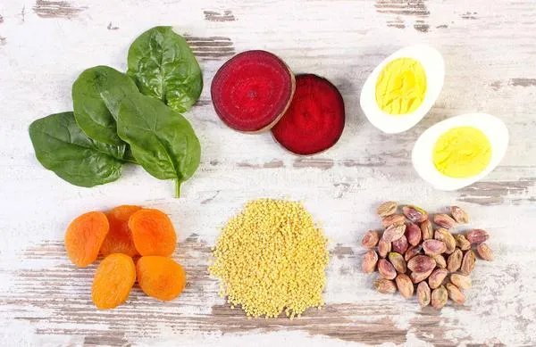 菠菜不能和什么食物一起吃