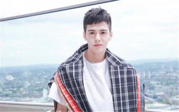 曾舜晞家世遭扒是富二代吗爸爸是谁 曾舜晞是几国混血祖籍是哪里