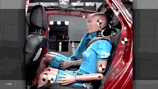 安全气囊在哪 安全气囊打开弹出图片