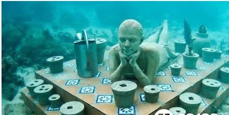 震惊 海底发现神秘人类 疑似特异外星人