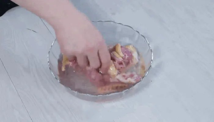 茶树菇老鸭汤的做法 茶树菇煲老鸭汤怎么做