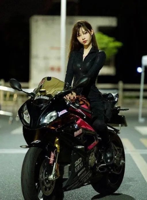 痞幼多少岁?男朋友是谁?痞幼真实身份介绍