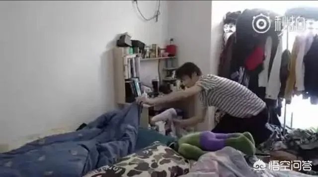 如何看待坤音四子？