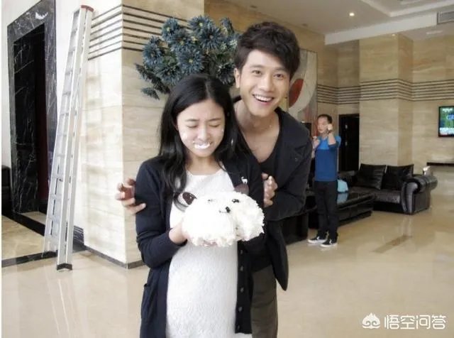 如何看待张含韵在微博澄清与彭冠英的绯闻关系？