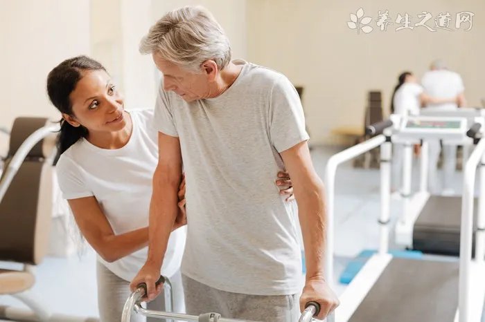 鸡肝不能和什么一起吃