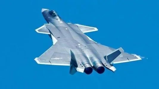 求歼20的高清图，用来做手机壁纸？