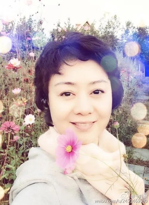 京剧演员李胜素的老公是谁 她为什么叫素团、李漂亮