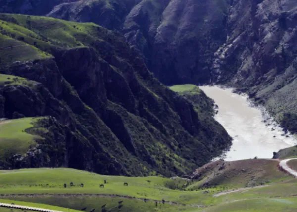 伊犁必去的景点有哪些？