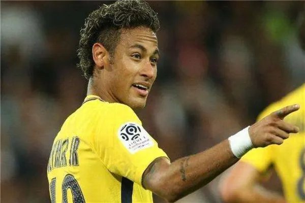 巴西足球巨星排行榜 罗纳尔多上榜第四 贝利第一传奇巨星