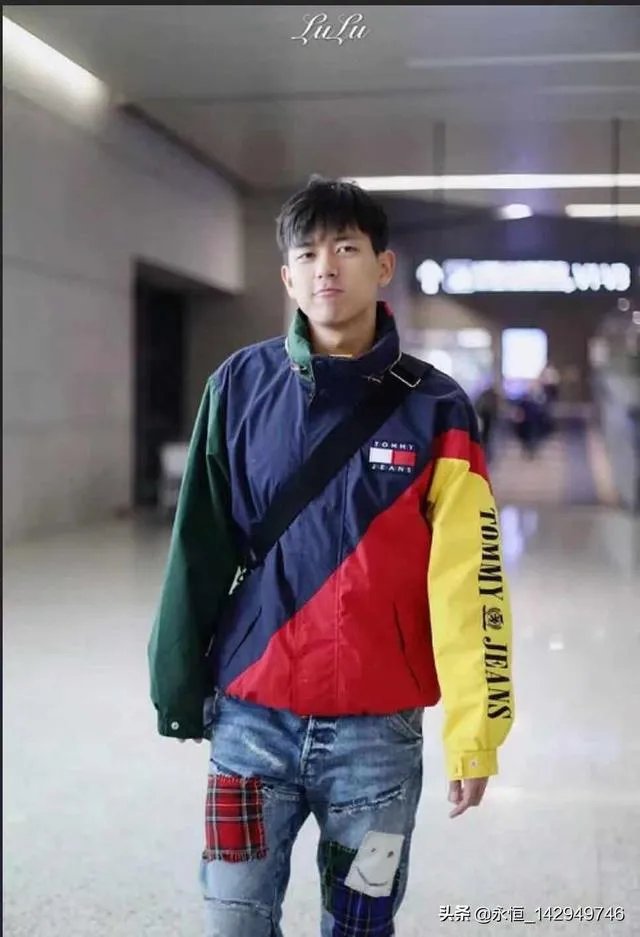 有多少人为了李现开微博？